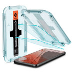 Spigen Glas.tR EZ Fit Skjermbeskyttelse til Samsung Galaxy S22 (9H) 2pk
