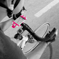 Celly Easy Universal mobilholder for sykkel (Styre) Rosa