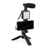 Platinum 4-i-1 Vlogging-sett (mikrofon/lys/holder)
